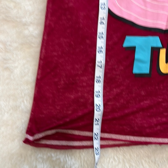 Looney Tunes Women’s Red Graphic T-Shirt - Picture 10 of 10